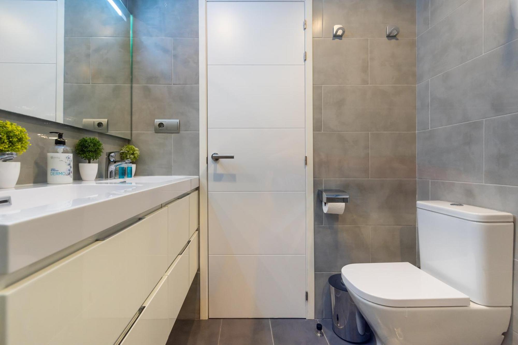 Wintowinrentals Executive Apt In Ocean House Complex Torremolinos Buitenkant foto